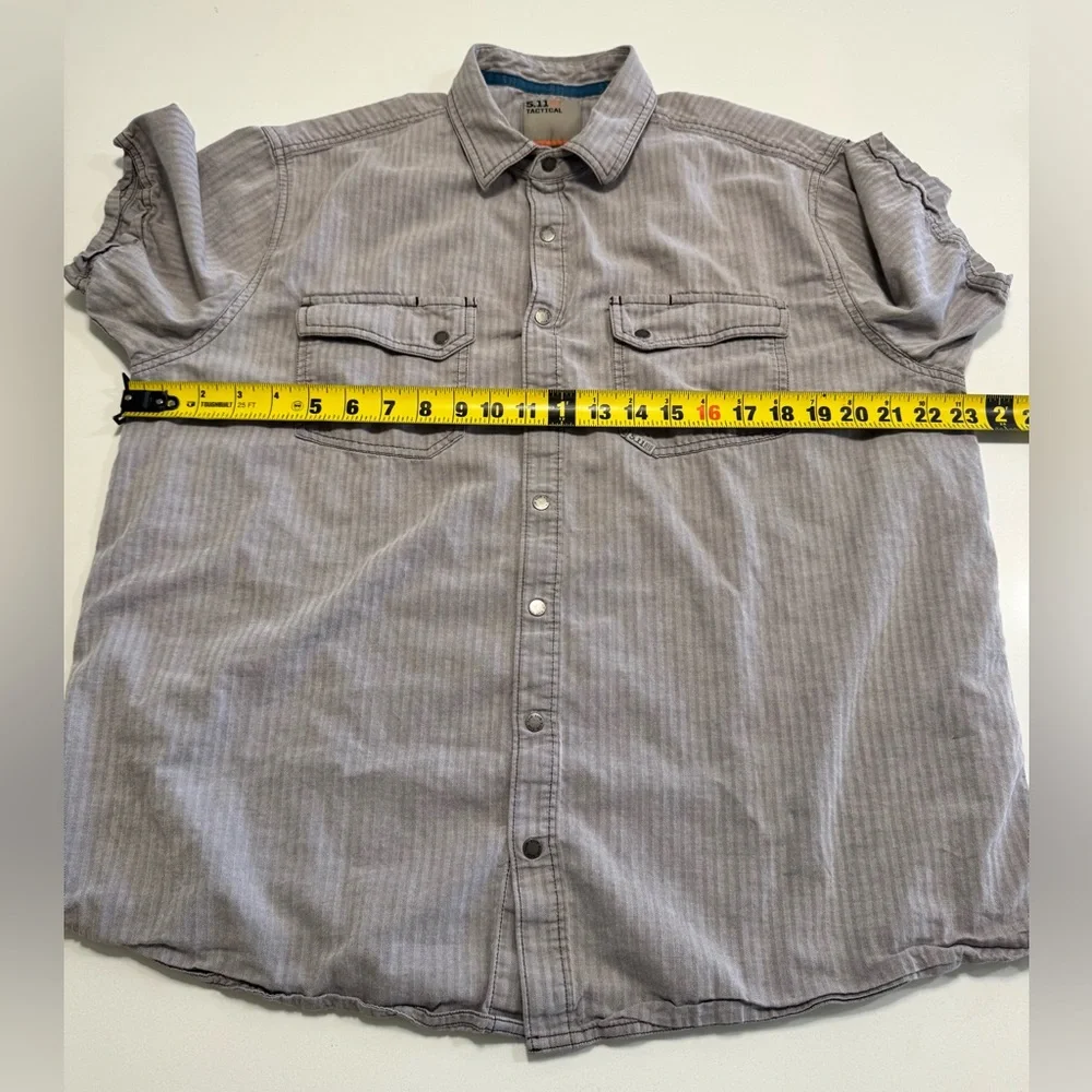 5.11 Tactical Button Up Shirt Mens Size LRG Gray Regular Fit Casual Short Sleeve - Picture 7 of 8
